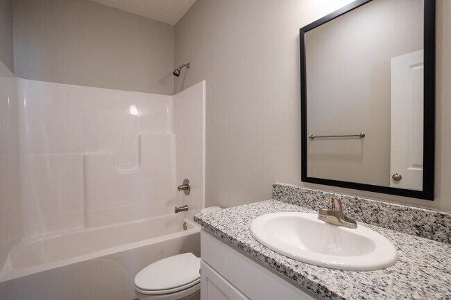 Building Photo - Brand new 3 bedroom home - Mt.Vernon