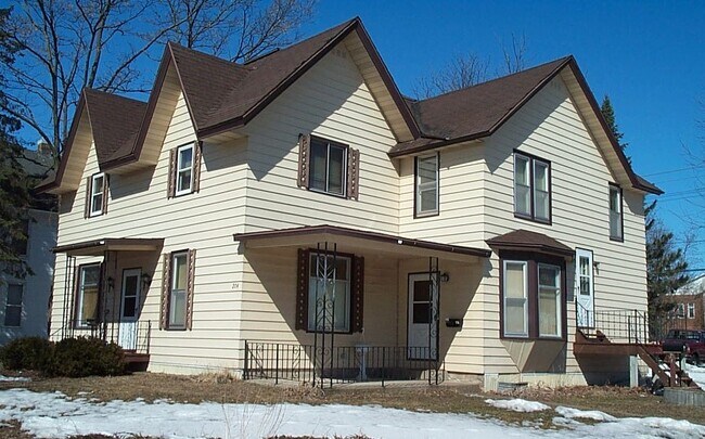 Foto del edificio - 204 W Cedar St