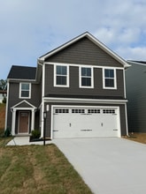 Building Photo - 117 Grv Hl Ter