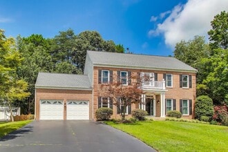 Building Photo - 114 Fordham Dr