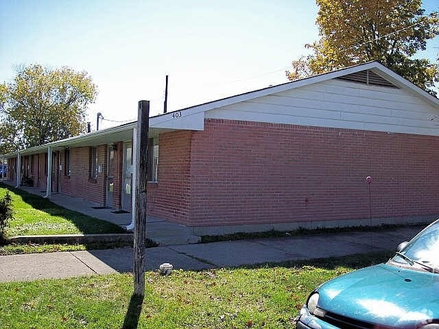 Primary Photo - 403-407 E Washington St