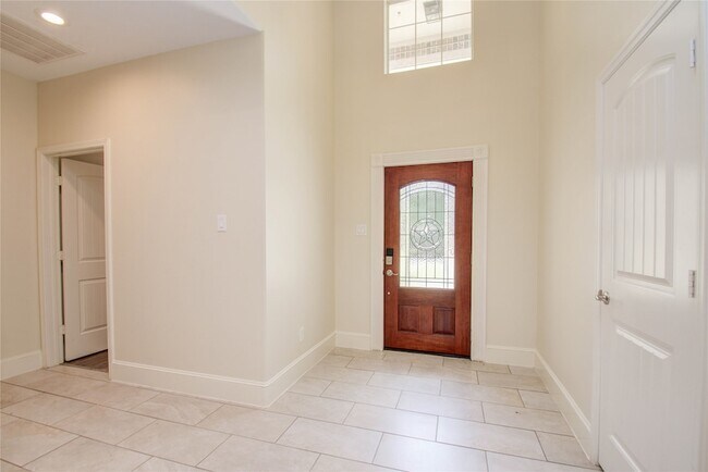 Foto del edificio - 10572 Twin Oak Dr