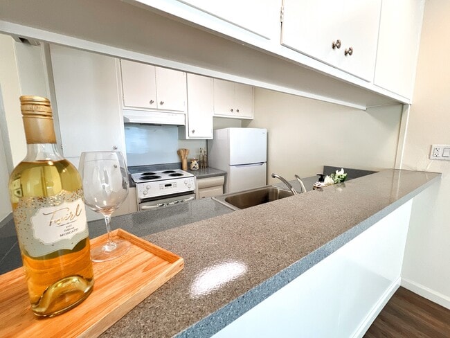 tapa de la barra - 3633 Colegrove Apartments