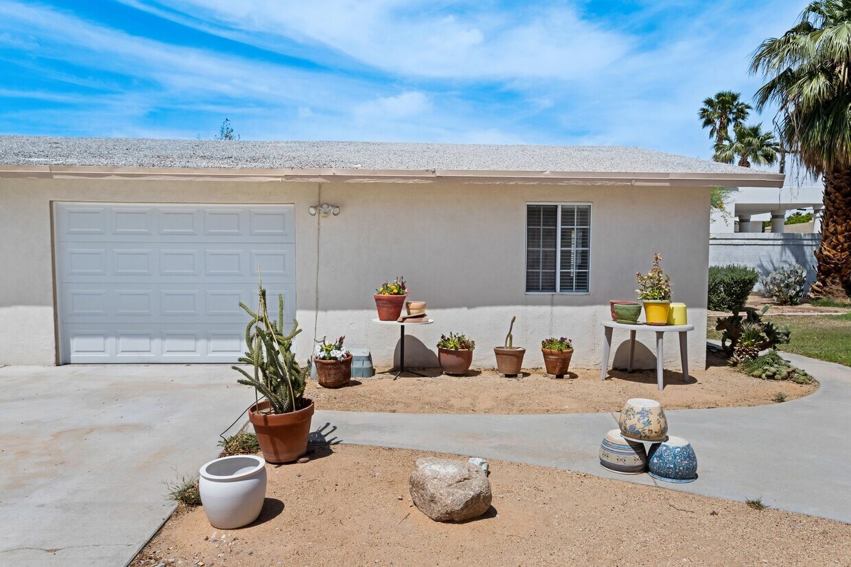 Foto principal - 78582 Avenida La Fonda