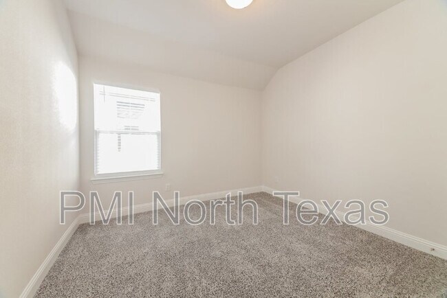 Foto del edificio - 515 Parrino pkwy