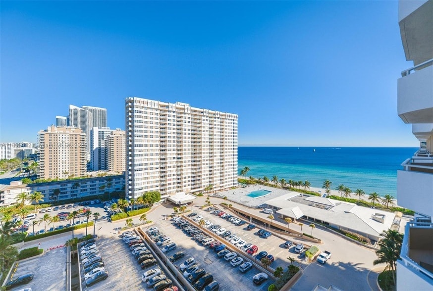 Foto principal - 1980 S Ocean Dr