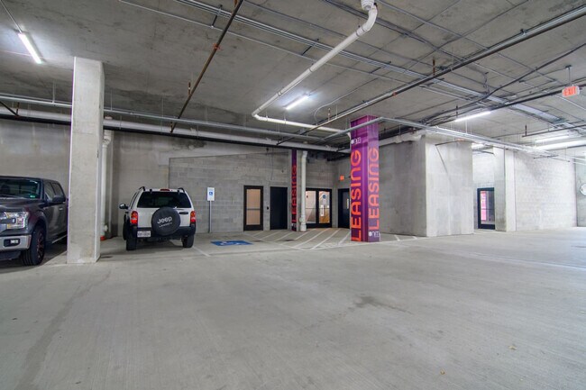 Foto del edificio - 701 Richmond Ave