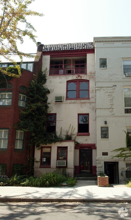 Foto principal - 1734 Corcoran St NW