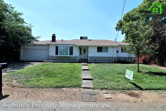 Building Photo - 3 br, 2 bath House - 2535 Hawn Ave