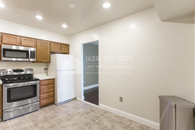 Building Photo - 6960 Hanover Pkwy