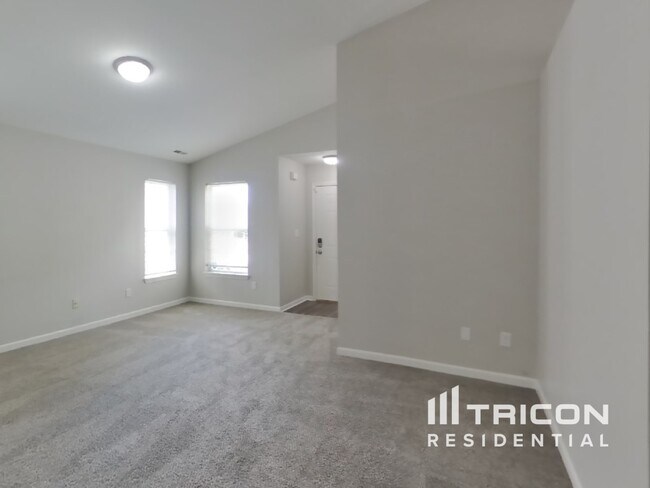 Foto del edificio - 6001 Liverpool Ln