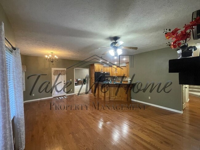 Foto del edificio - 4 Bedroom Home in Kickapoo District!