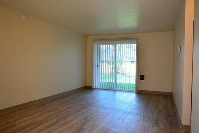 Foto del edificio - 20125 SW Tualatin Valley Hwy