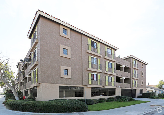 Building Photo - Civic Plaza Apartments