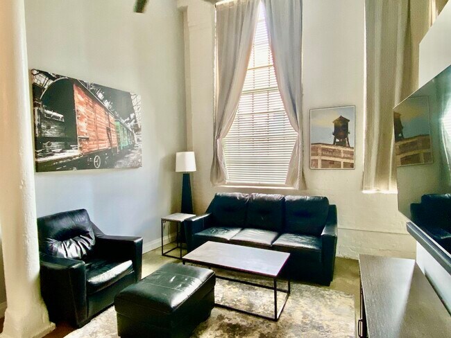 Living Room - 920 Poeyfarre St
