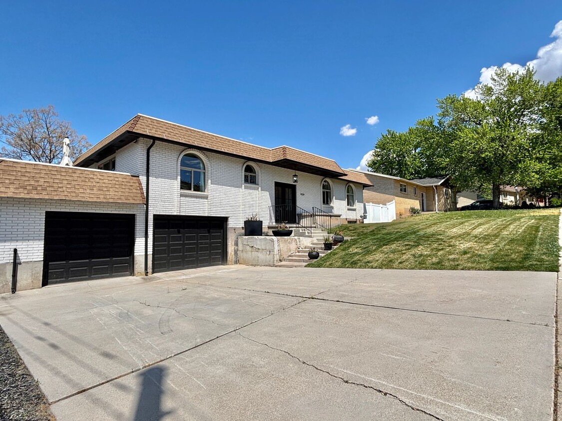 Primary Photo - Sundance Stunner Near Mueller Park Trail!