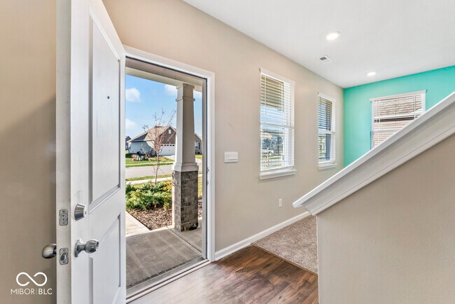 Foto del edificio - 6874 Nottingham Ln
