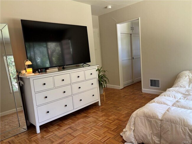 Foto del edificio - 4720 Orange Knoll Ave