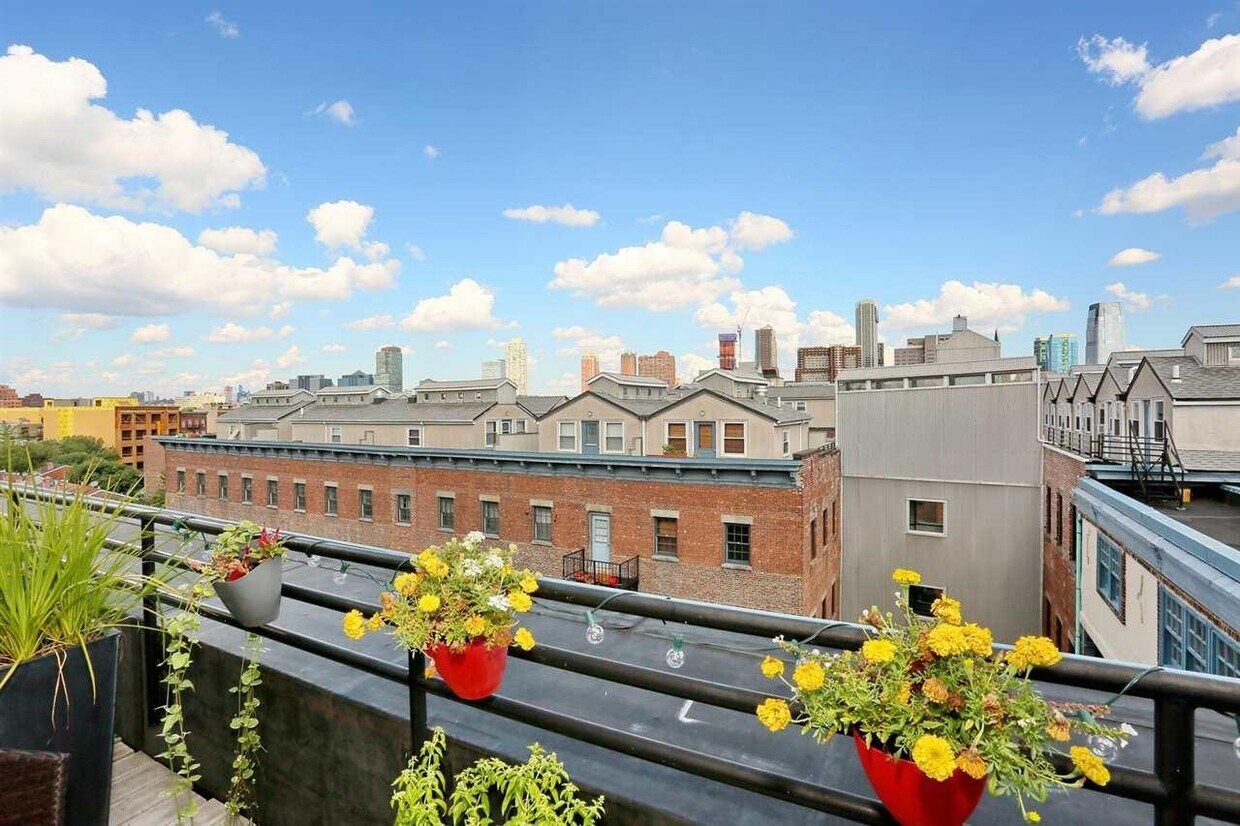 341 Monmouth St Unit 409D, Jersey City, NJ 07302 Condo for Rent in