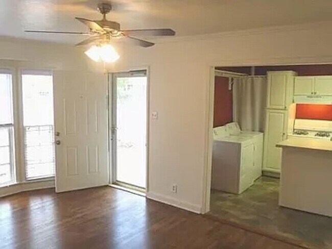 Foto del edificio - Cute Home, Great Price!