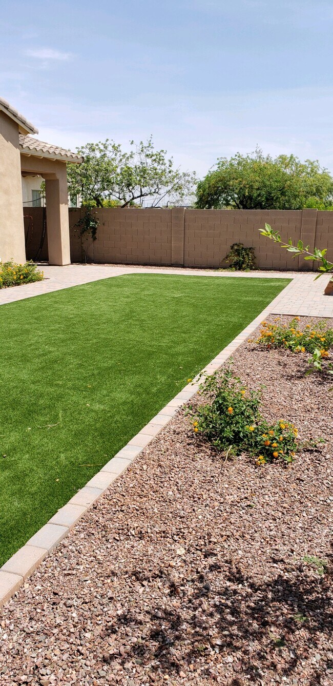 Foto del edificio - 20403 W Monarch Ct