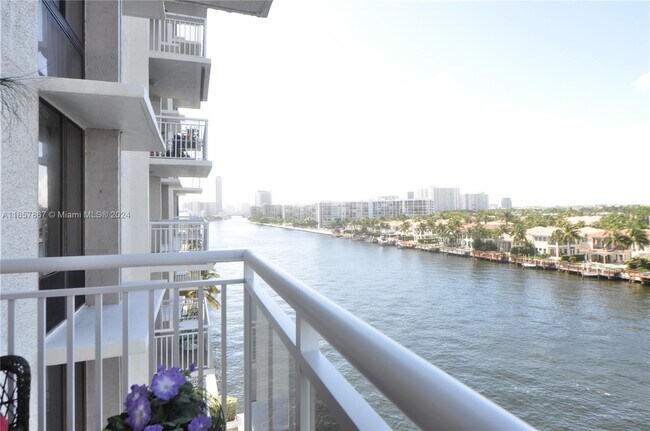 Building Photo - 1600 S Ocean Dr