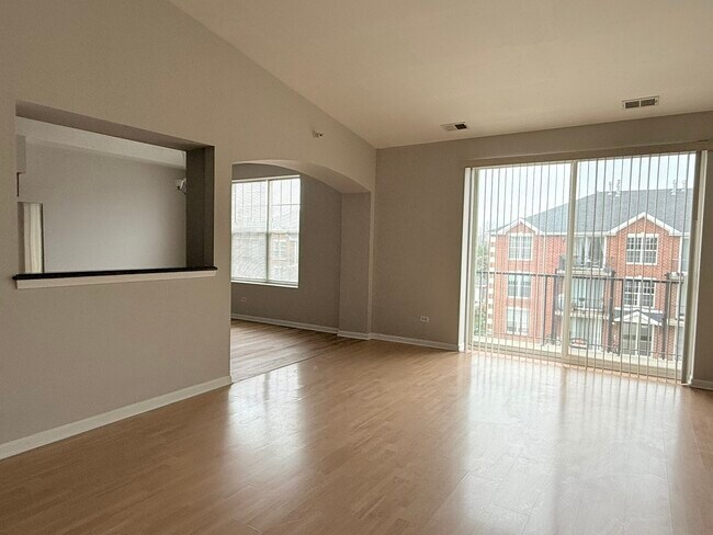 Foto del edificio - 16661 Liberty Cir
