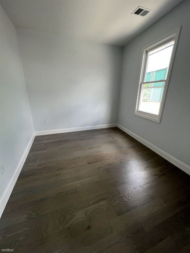 Building Photo - 4 br, 1 bath House - 175 Elizabeth Ave Apt 3