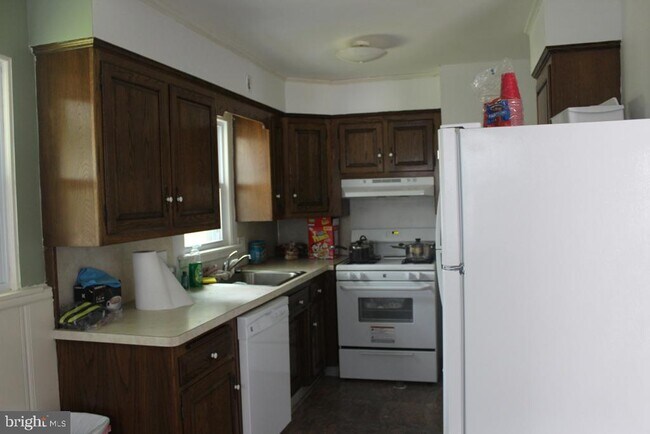 Building Photo - 408 Villanova Rd