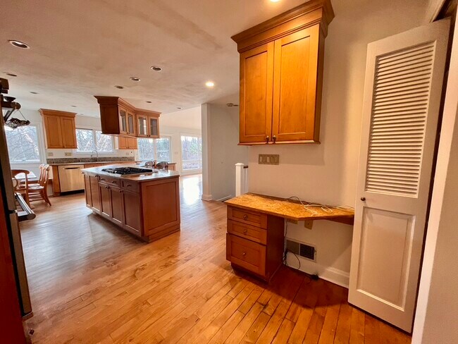 Side Entrance into kitchen - 56 Red Coat Rd