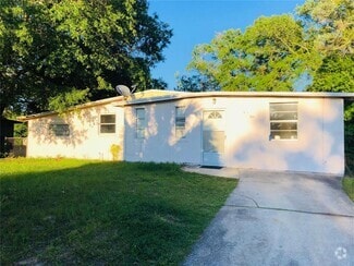 Building Photo - 210 Lee Dr