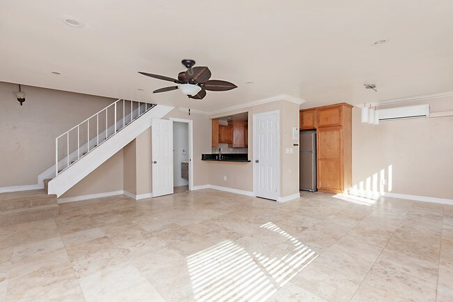 Building Photo - 2740 Alta View Dr