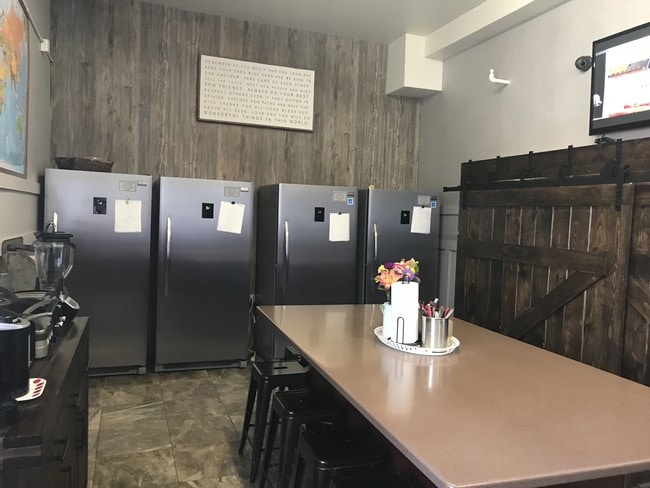 Community Kitchen - 101 Center E St