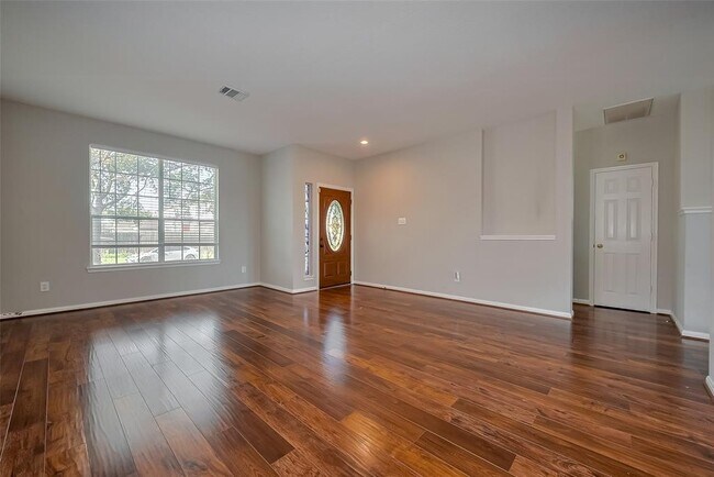 Foto del edificio - 21831 Manitou Falls Ln