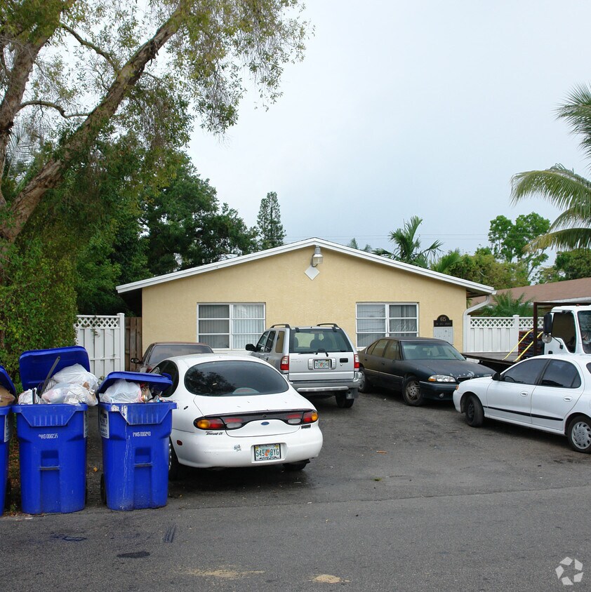Foto del edificio - 611-615 SW 12th Ave
