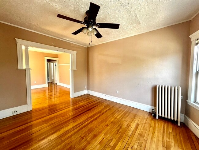 Building Photo - 12 Bailey St