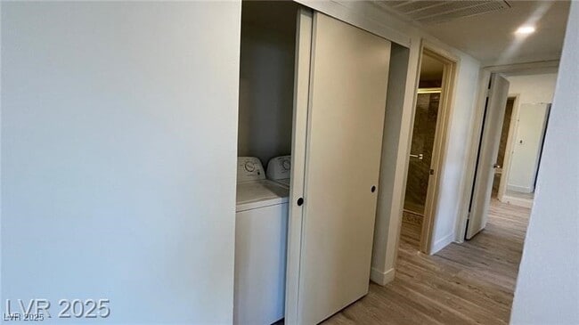 Building Photo - 1701 E Katie Ave