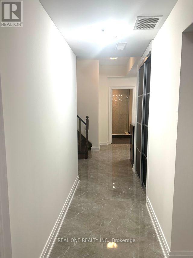 Photo du bâtiment - 58 Rakewood Crescent