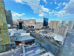 Building Photo - 3750 S Las Vegas Blvd