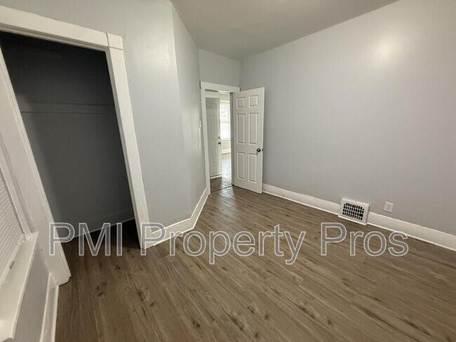 Foto del edificio - 3278 N 17th St