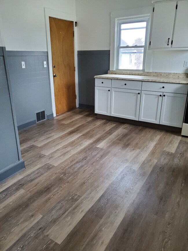 Foto del edificio - 712 Glide St