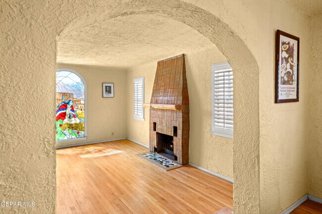 Building Photo - 515 Gregory Ave