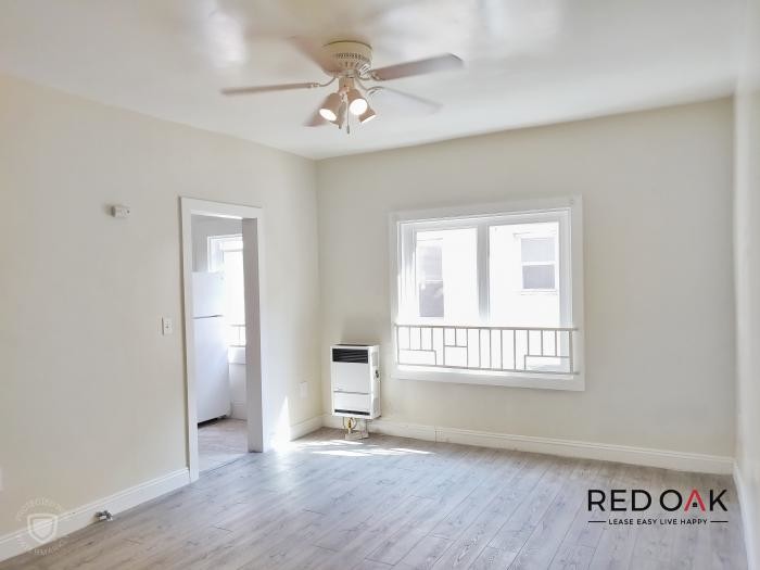 bedroom in Los Angeles CA 90057 Apartment for Rent in Los Angeles, CA