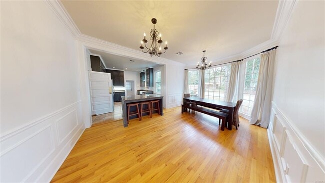 Foto del edificio - 3302 Cloverdale Rd