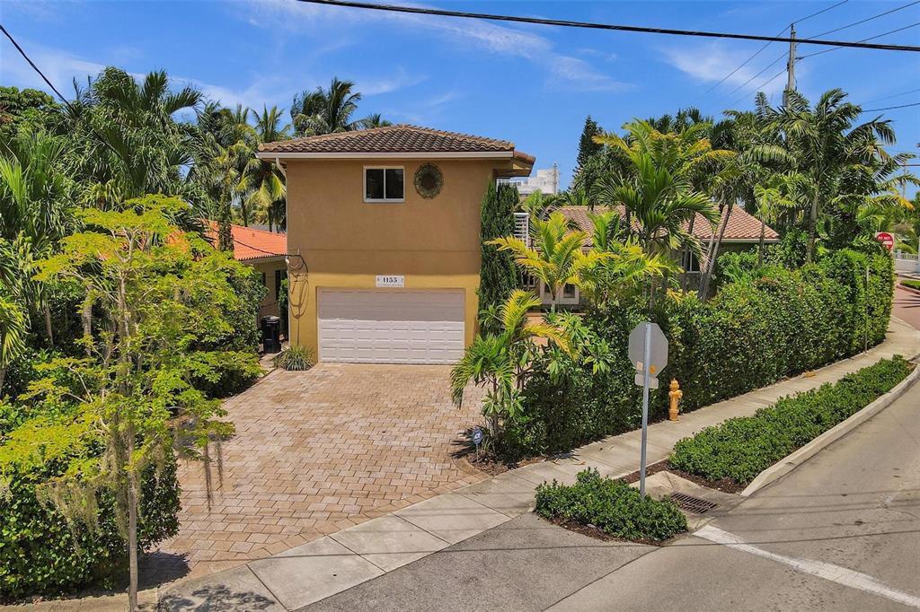Primary Photo - 1155 S Biscayne Point Rd