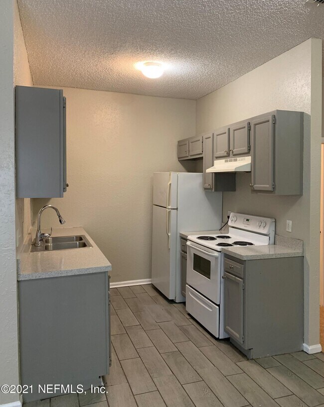 Foto del edificio - 416 Willow Branch Ave