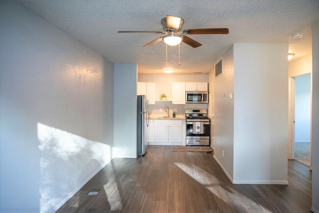 Building Photo - Westridge Apartments