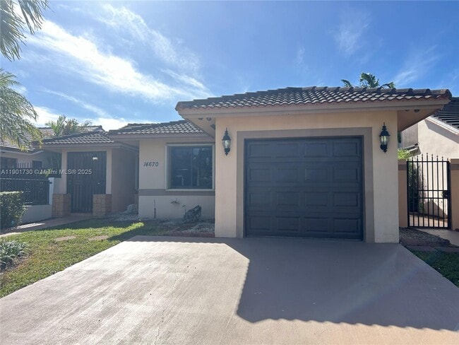 Foto del edificio - 14670 SW 49th St