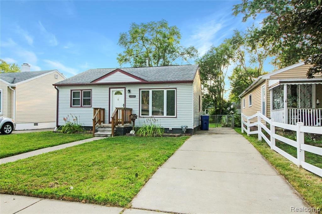 5108 Gloria St, Wayne, MI 48184 House Rental in Wayne, MI