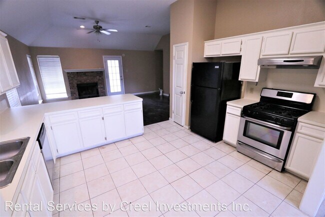 Foto del edificio - 3 br, 2 bath House - 7930 Blue Bonnet St.